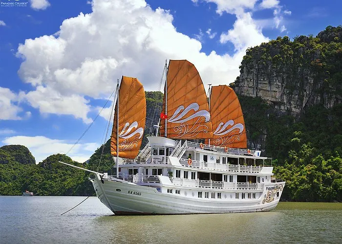 Paradise Peak Cruise