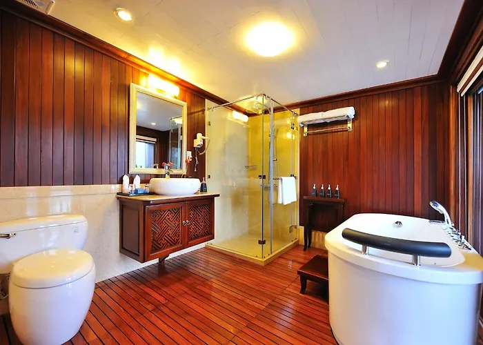 Paradise Peak Cruise  5*
