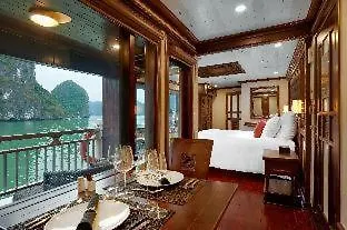 Paradise Peak Cruise  5*