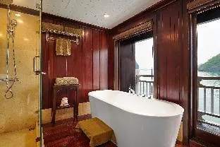 Paradise Peak Cruise 5* Ha Long