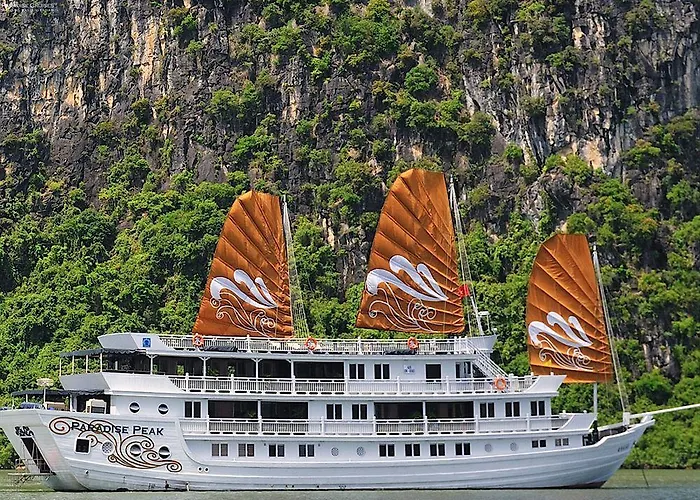 Paradise Peak Cruise 5* Ha Long