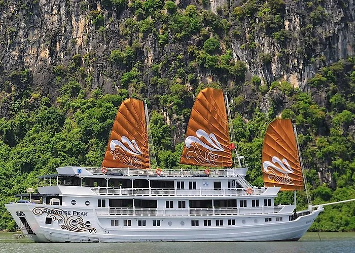 Paradise Peak Cruise  5*