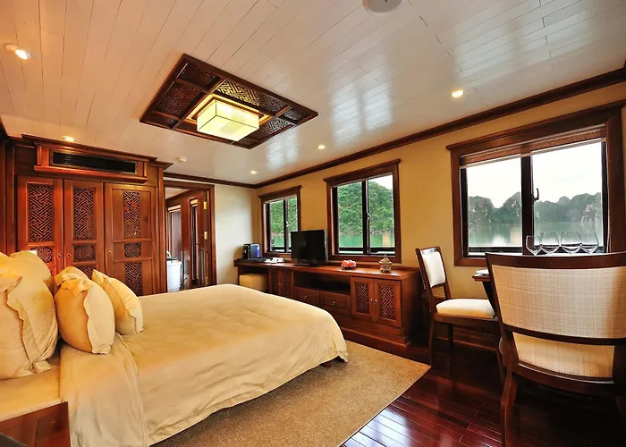 Paradise Peak Cruise  Ha Long