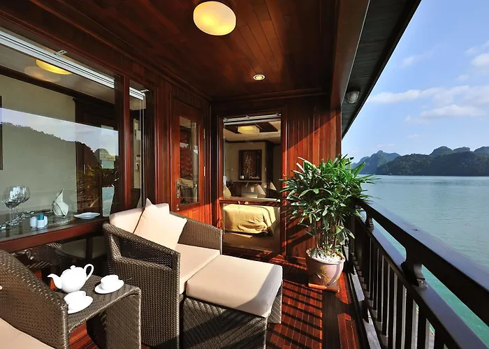 Paradise Peak Cruise  Ha Long
